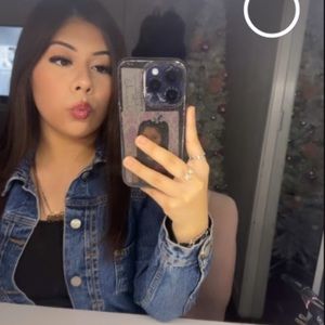 Meet your Posher, Melanie a